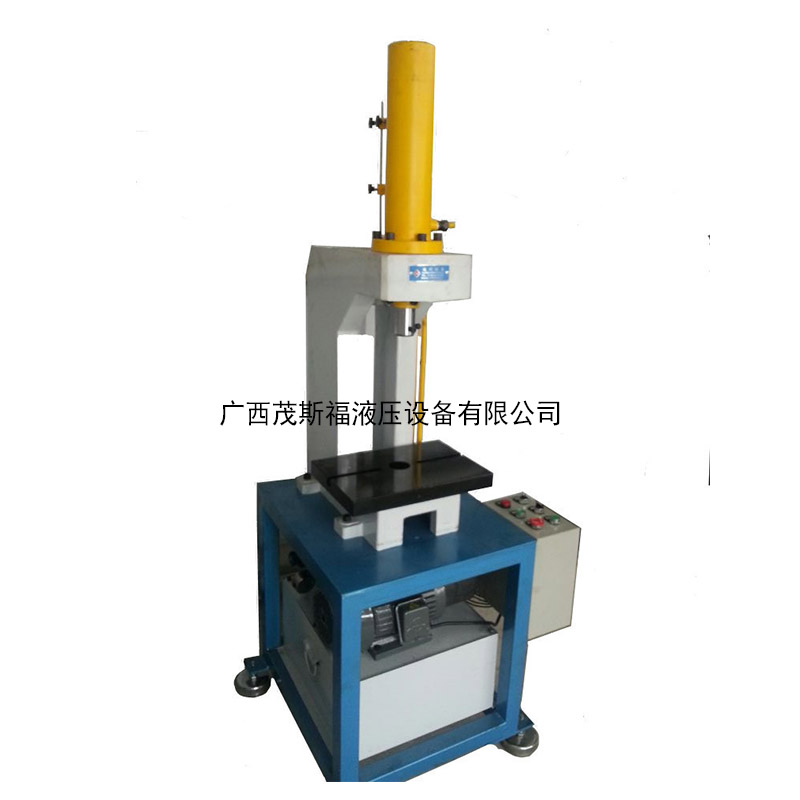 10TC型液壓機(jī)專業(yè)液壓機(jī) 